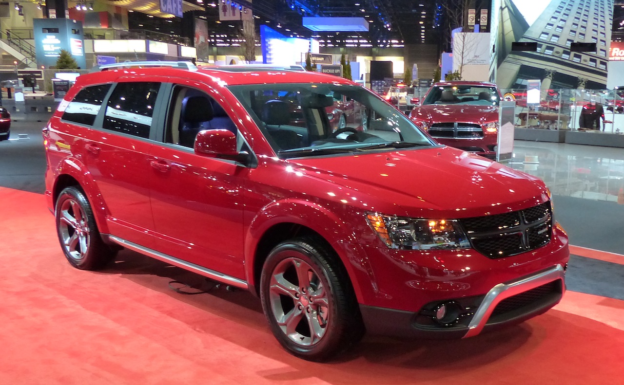 Chicago: 2014 Dodge Journey Crossroad - Adds Sporty Flair - The Fast Lane  Car