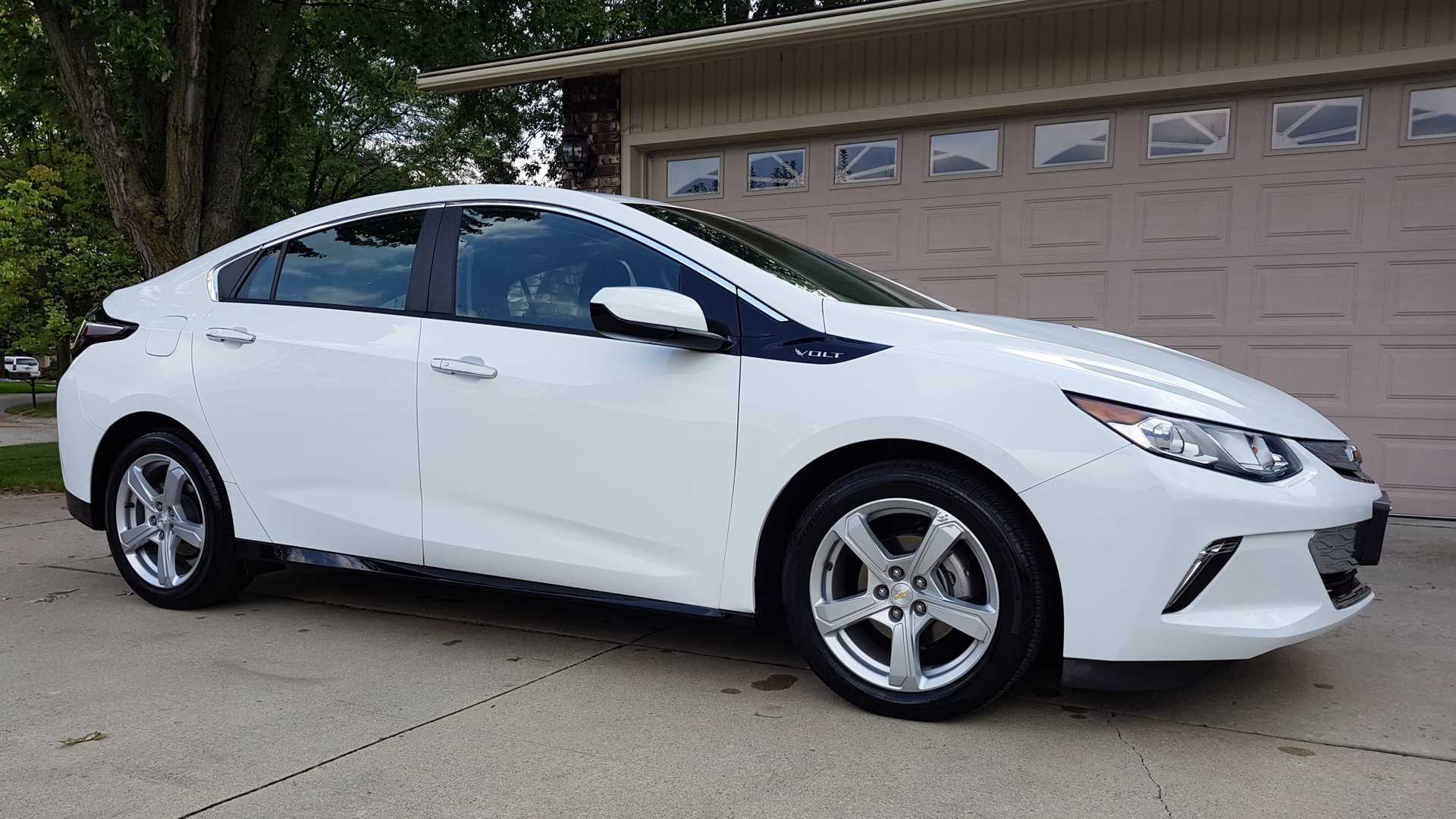 What Do I Drive? I Sold My Soul For A 2017 Chevy Volt And Here's Why