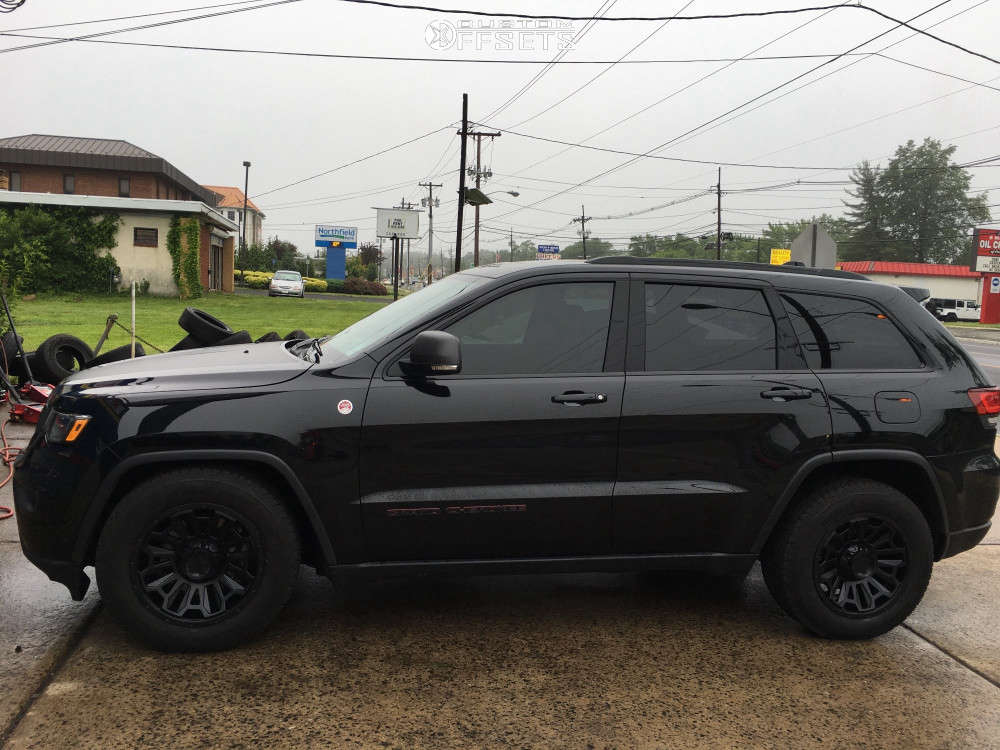 2019 Jeep Grand Cherokee with 18x9 12 Ultra Xtreme X110 and 265/60R18  Goodyear Wrangler All Terrain Adventure Kevlar and Air Suspension | Custom  Offsets