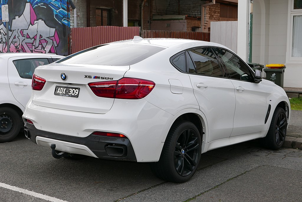 File:2014 BMW X6 (F16) M50d wagon (2015-07-14) 02.jpg - Wikimedia Commons