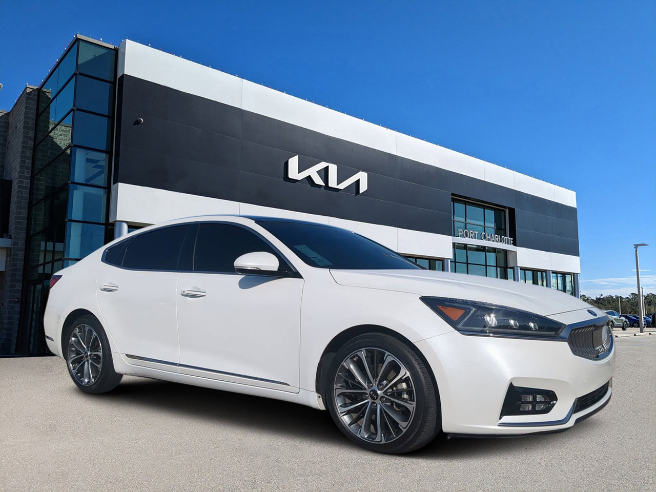 Certified Pre-Owned 2019 Kia Cadenza Technology 4dr Car in Port Charlotte  #G353390A | Kia of Port Charlotte