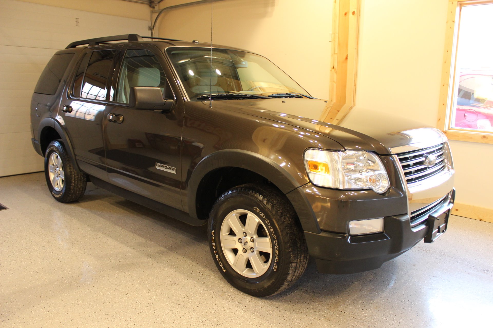 2007 Ford Explorer XLT - Biscayne Auto Sales | Pre-owned Dealership |  Ontario, NY
