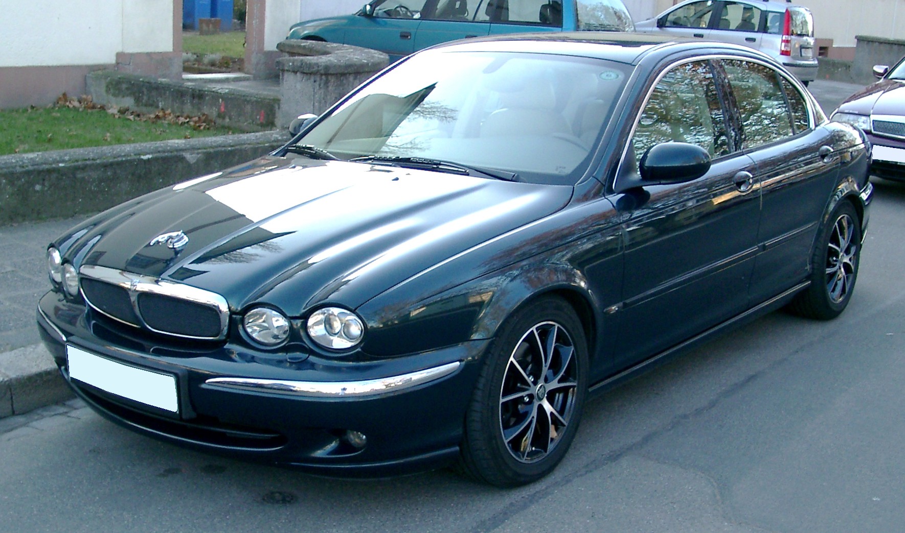 File:Jaguar X-Type front 20071217.jpg - Wikimedia Commons