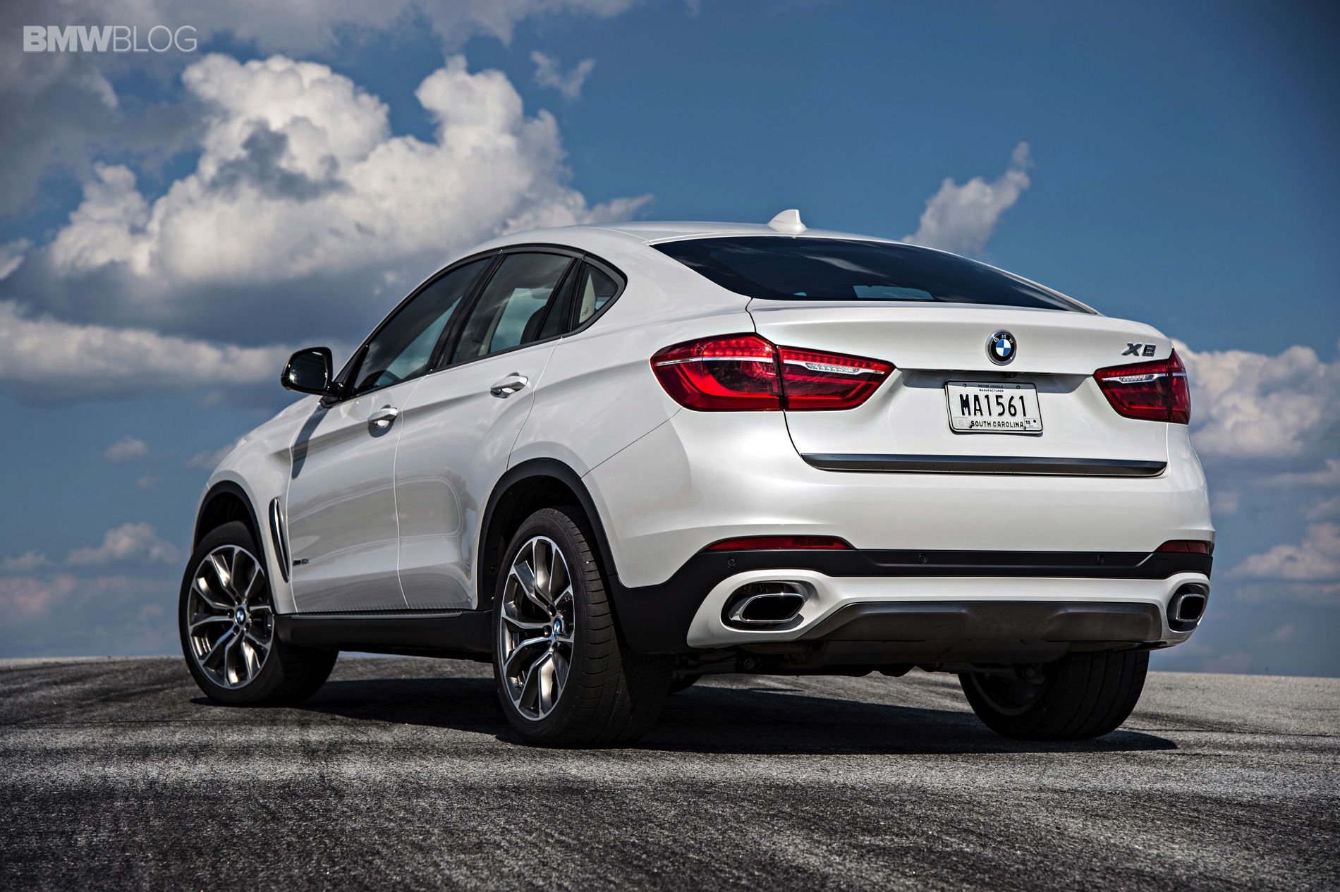 BMWBLOG Review: 2015 BMW X6 | Bmw x6, Mercedes benz gle coupe, Bmw