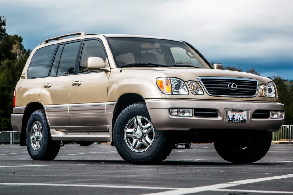 2002 Lexus LX470 for sale on BaT Auctions - sold for $30,500 on June 2,  2022 (Lot #75,075) | Bring a Trailer