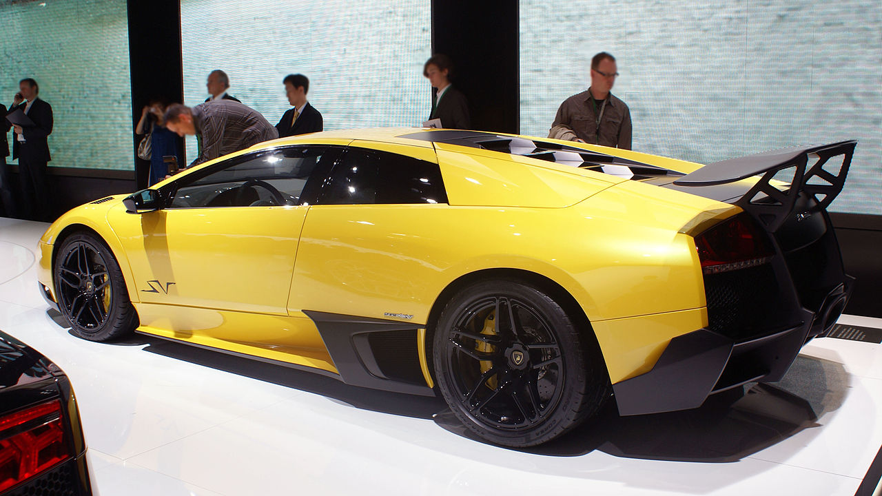 File:Yello Lamborghini Murciélago LP670-4 SV rl IAA 2009.JPG - Wikimedia  Commons