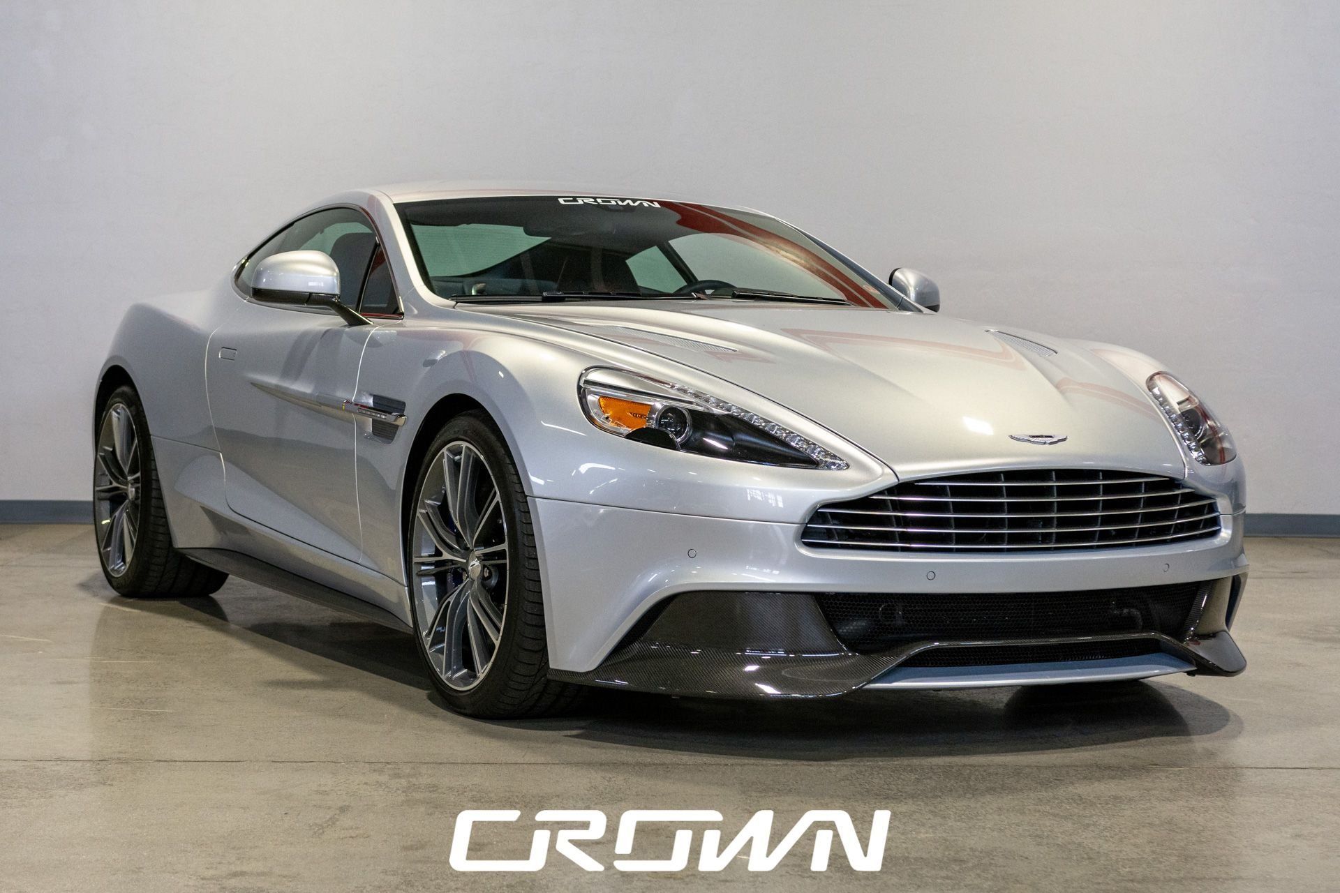 Lightning Silver 2016 Aston Martin Vanquish