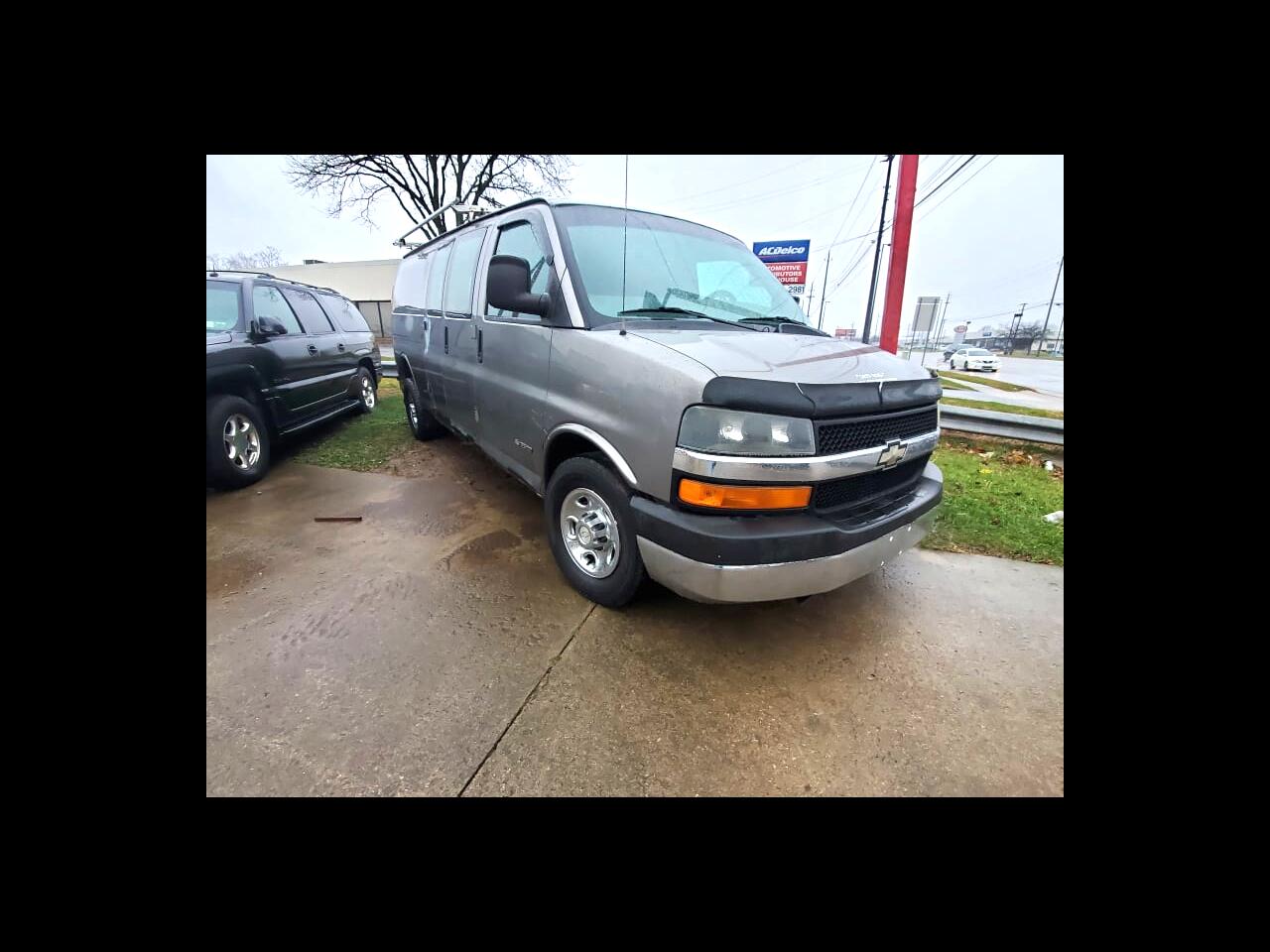 Used 2006 Chevrolet Express 3500 Extended Cargo for Sale in Columbus OH  43224 Spectrum Motor 1