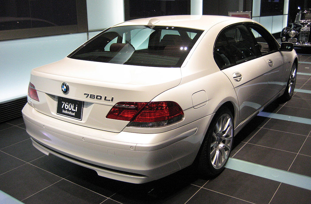 File:BMW E66 760Li 02.JPG - Wikipedia