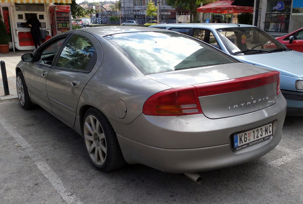 1999 Dodge Intrepid | Another one. Very rare, but also very … | Flickr