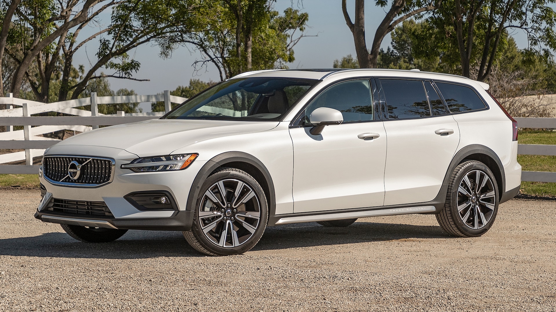 2021 Volvo V60 Prices, Reviews, and Photos - MotorTrend