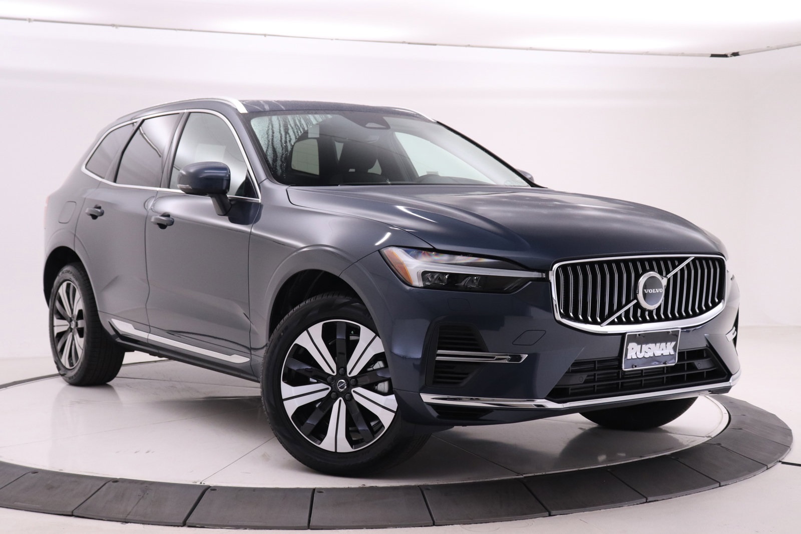 New 2023 Volvo XC60 Recharge Plug-In Hybrid T8 Core Bright Theme 4D Sport  Utility in Pasadena #16230256 | Rusnak Auto Group