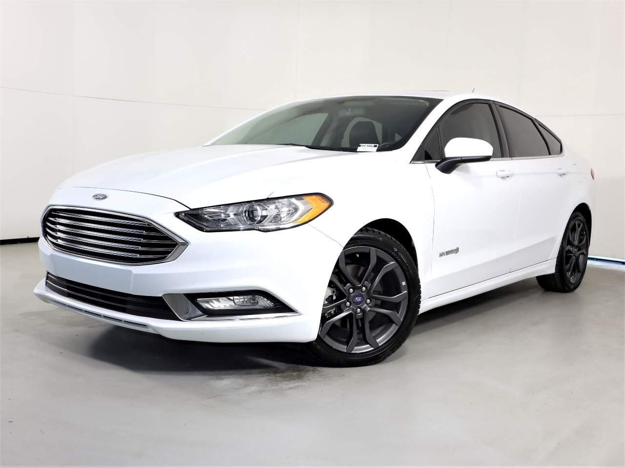 Pre-Owned 2018 Ford Fusion - D2370130 | Mercedes-Benz of Tucson
