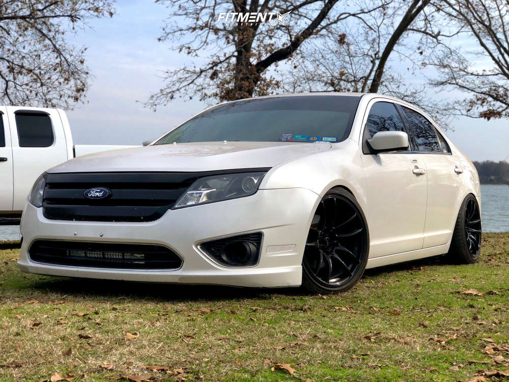 2010 Ford Fusion Hybrid with 18x9.5 Vors Tr4 and Yokohama 255x35 on  Coilovers | 929707 | Fitment Industries