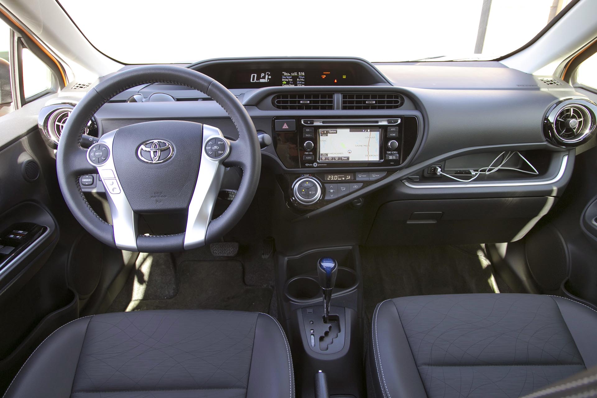 2015 Toyota Prius c Technology - Autos.ca