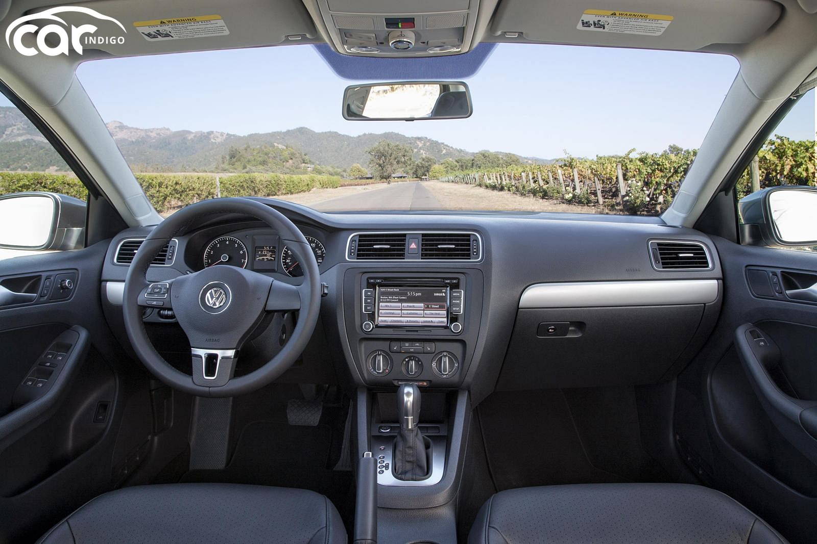 2013 Volkswagen Jetta Interior Review - Seating, Infotainment, Dashboard  and Features | CarIndigo.com