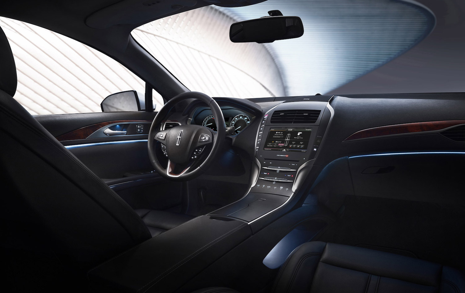2013 Lincoln MKZ Hybrid Among Best Used Vehicles Under $15K