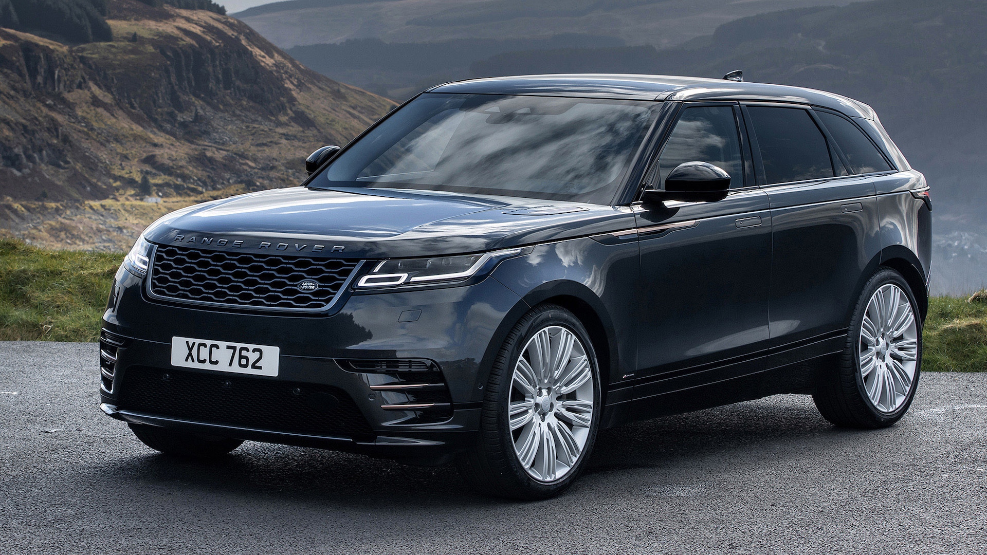 2022 Land Rover Range Rover Velar Prices, Reviews, and Photos - MotorTrend