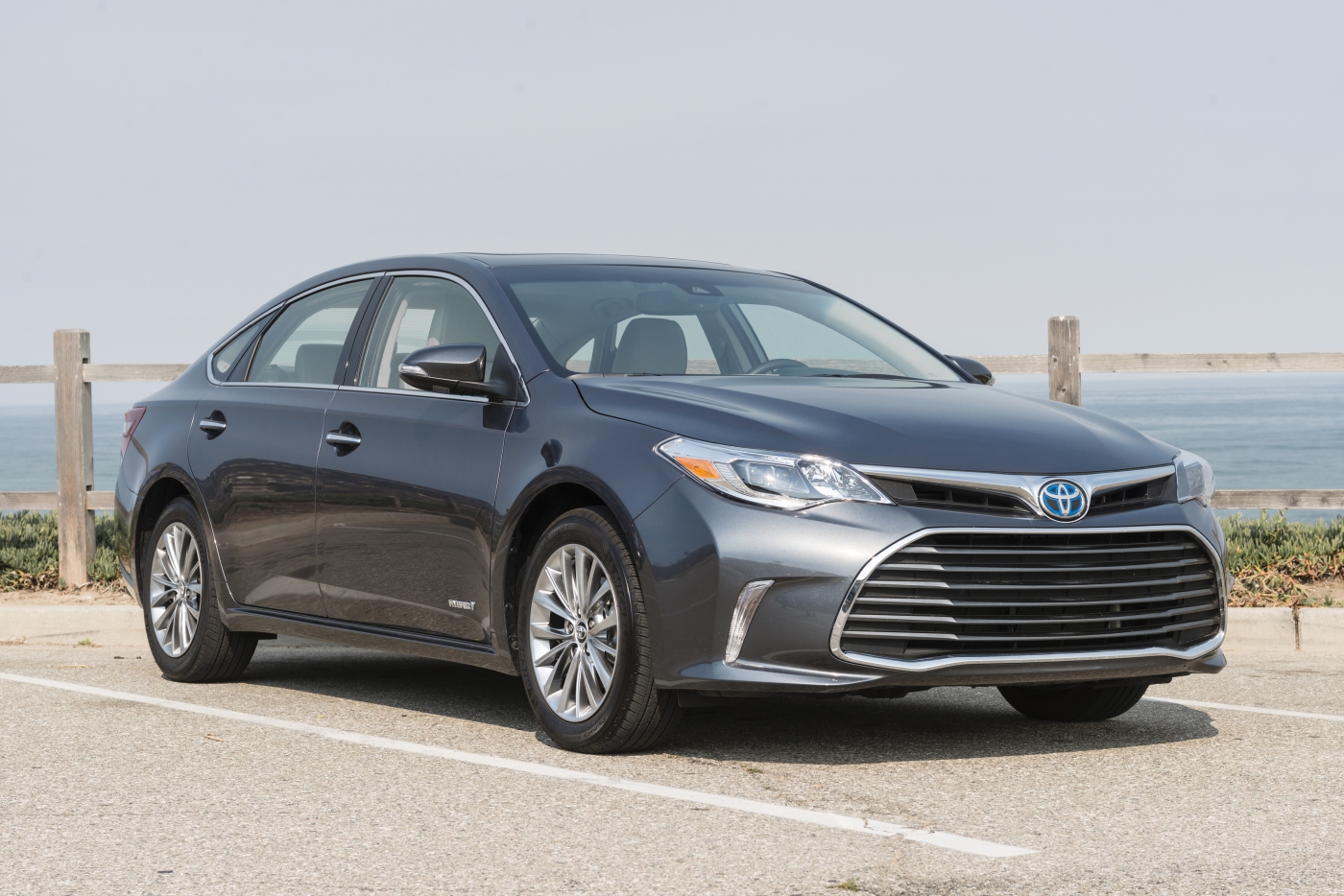 2016 Toyota Avalon Limited Hybrid: A DriveWays Review – The Review Garage