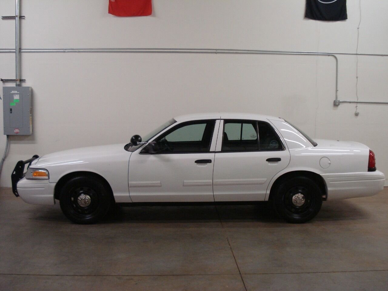 Used 2009 Ford Crown Victoria for Sale (Test Drive at Home) - Kelley Blue  Book