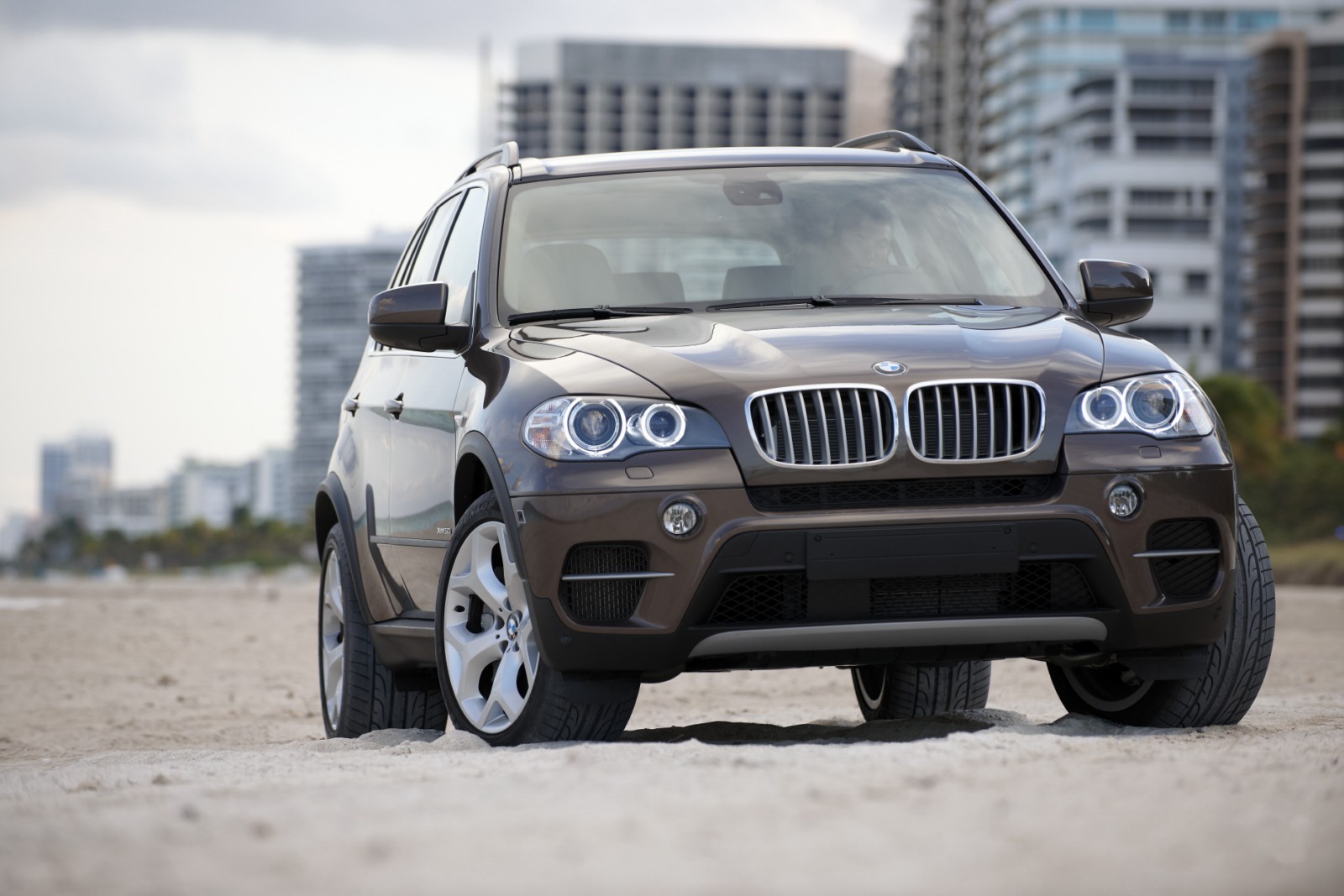 Just The Facts: 2011 BMW X5