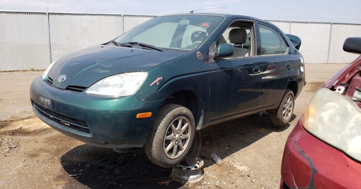 Junkyard Find: 2003 Toyota Prius | The Truth About Cars