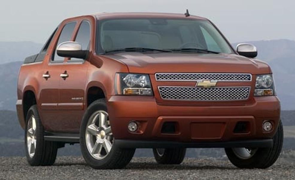 2013 Chevrolet Avalanche Review, Pricing, and Specs