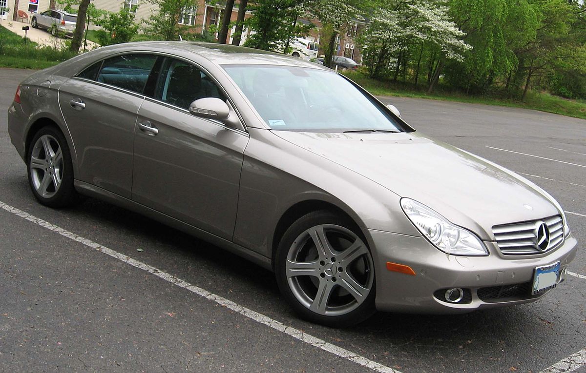 File:2007-Mercedes-Benz-CLS550.jpg - Wikimedia Commons