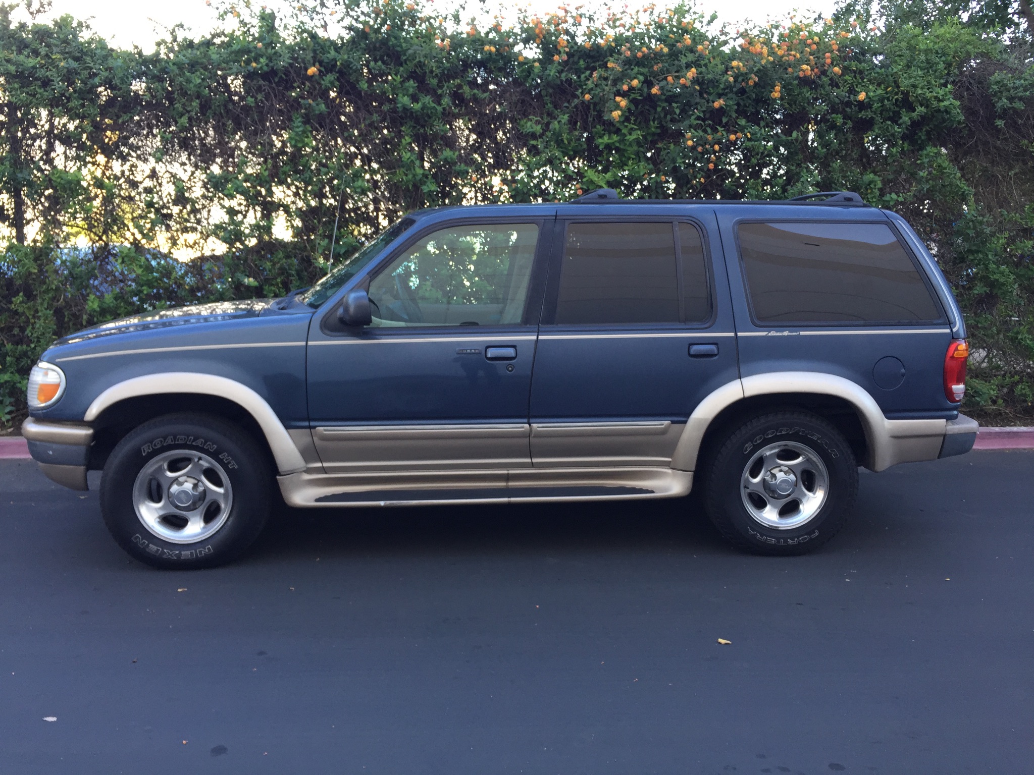 Used 1998 Ford Explorer XLT at City Cars Warehouse Inc