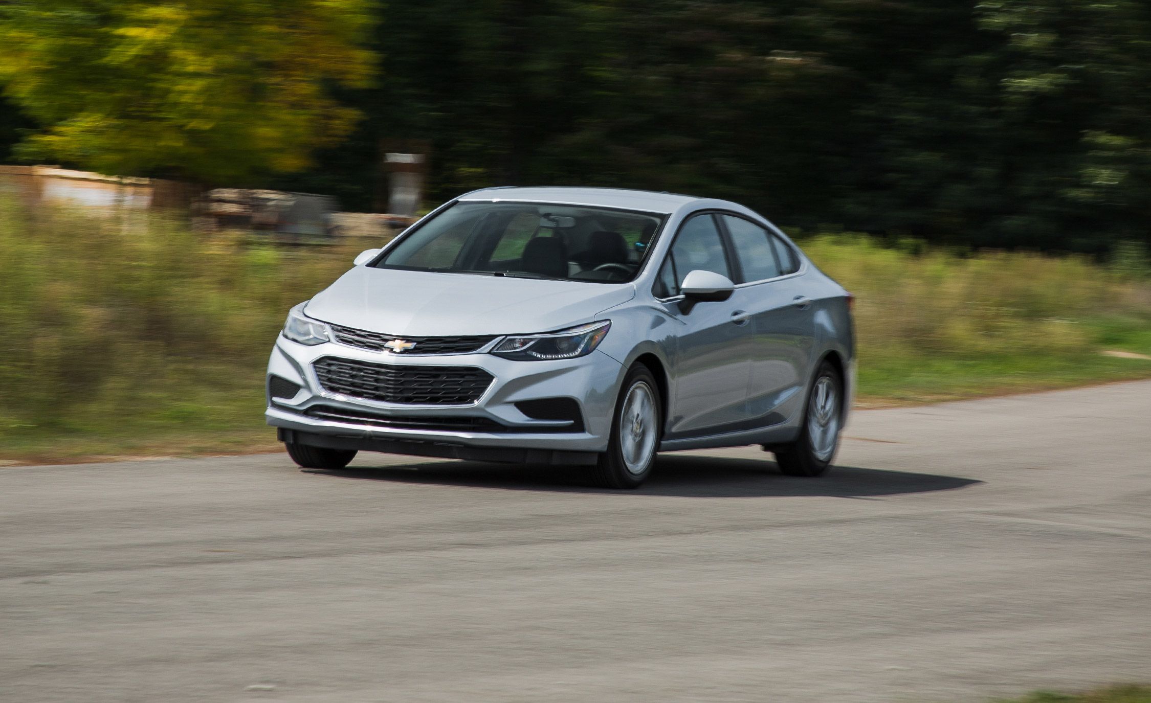 Tested: 2018 Chevrolet Cruze Diesel Manual Is Frugal and Shifty