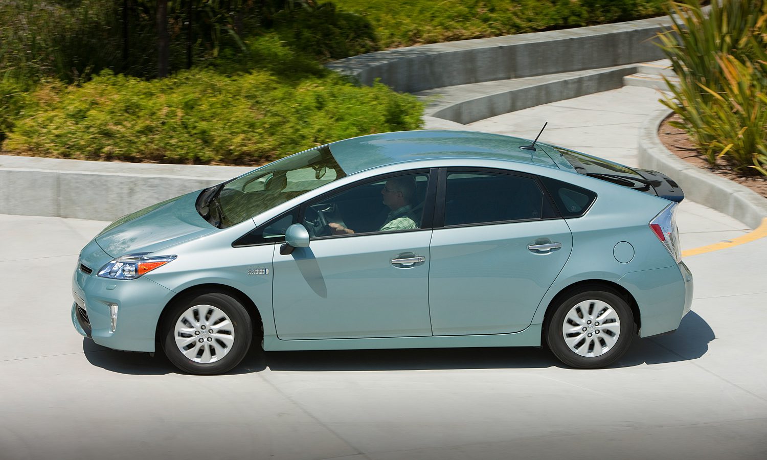 2012 - 2015 Toyota Prius Plug-in 027 - Toyota USA Newsroom