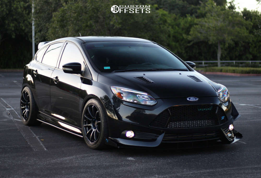 2014 Ford Focus with 18x9 35 Rota G-force and 245/45R18 Firestone Firehawk  Indy 500 and Coilovers | Custom Offsets