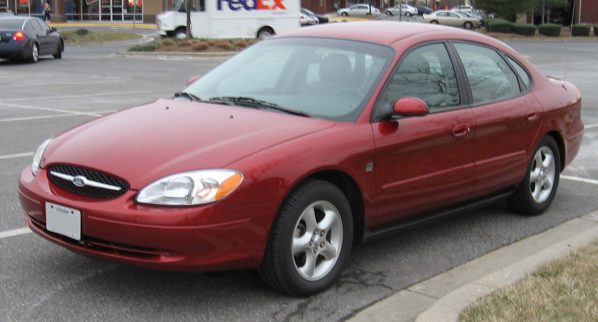 File:2000-03 Ford Taurus Sedan.jpg - Wikimedia Commons