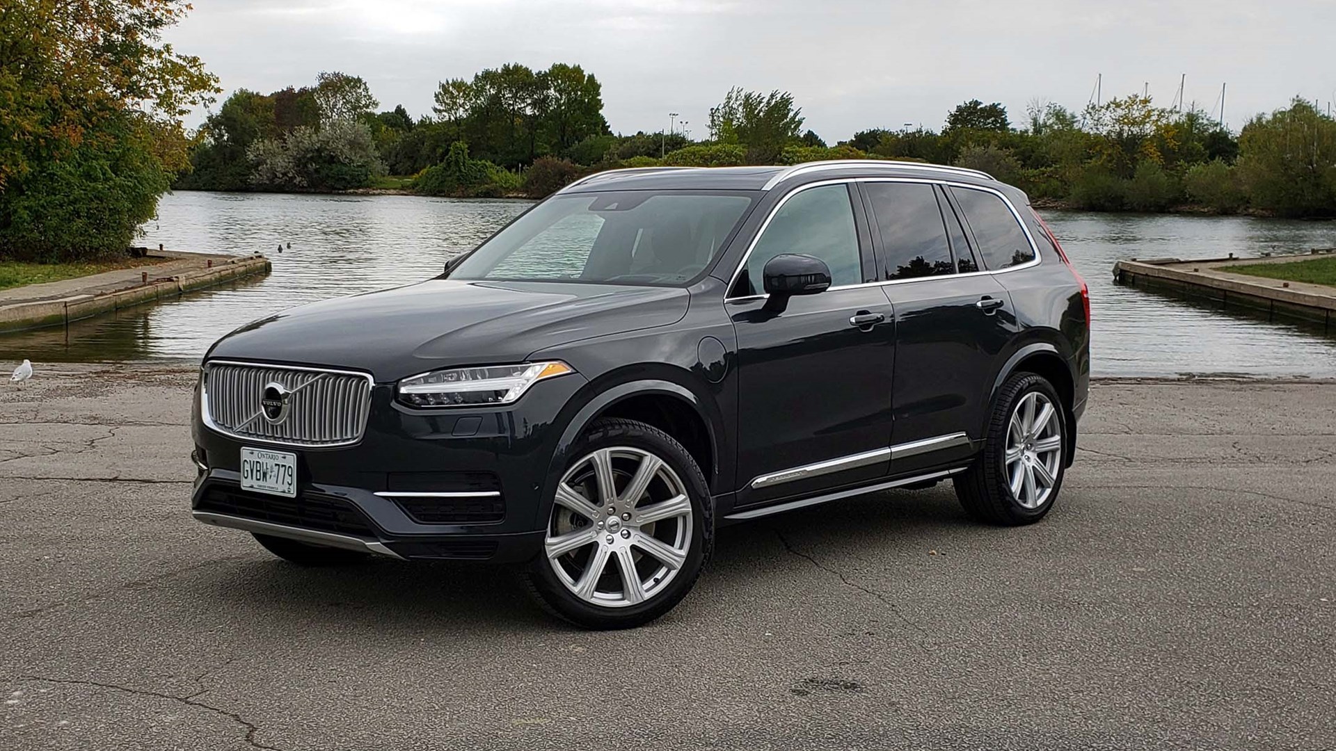 2019 Volvo XC90 T8 Review | AutoTrader.ca