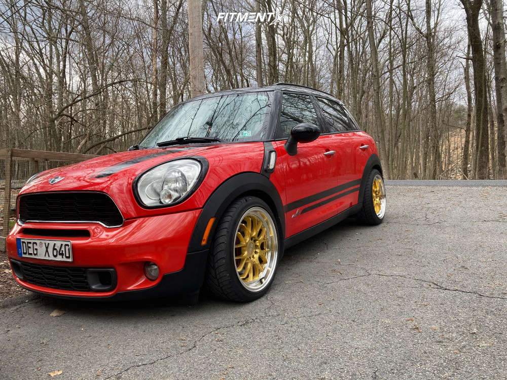2011 Mini Cooper Countryman S ALL4 with 18x8.5 F1R F21 and Nitto 225x40 on  Lowering Springs | 1758657 | Fitment Industries