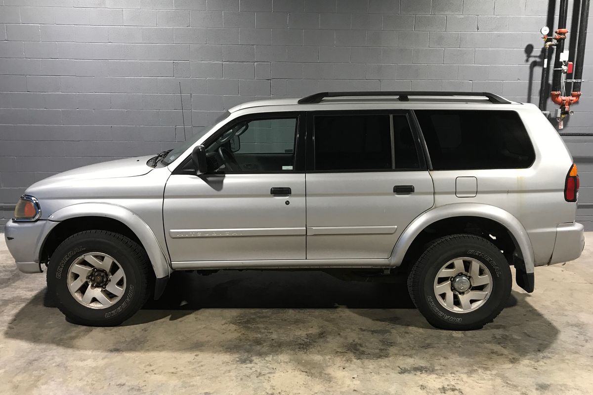 2003 Mitsubishi Montero Sport XLS Sport Utility 4D for Sale (172,657 miles)  | Swap Motors