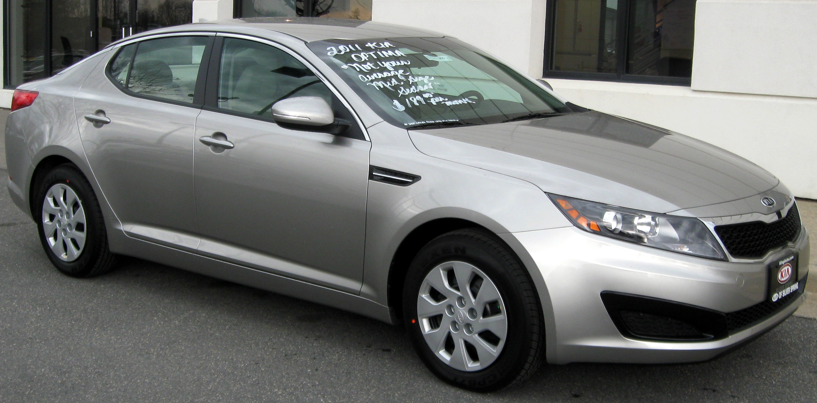 File:2011 Kia Optima LX -- 02-28-2011.jpg - Wikipedia