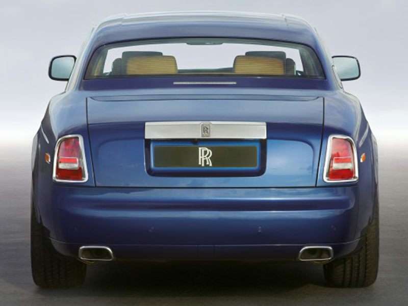 Rolls-Royce Phantom Coupe Pictures, Rolls-Royce Phantom Coupe Pics |  Autobytel.com