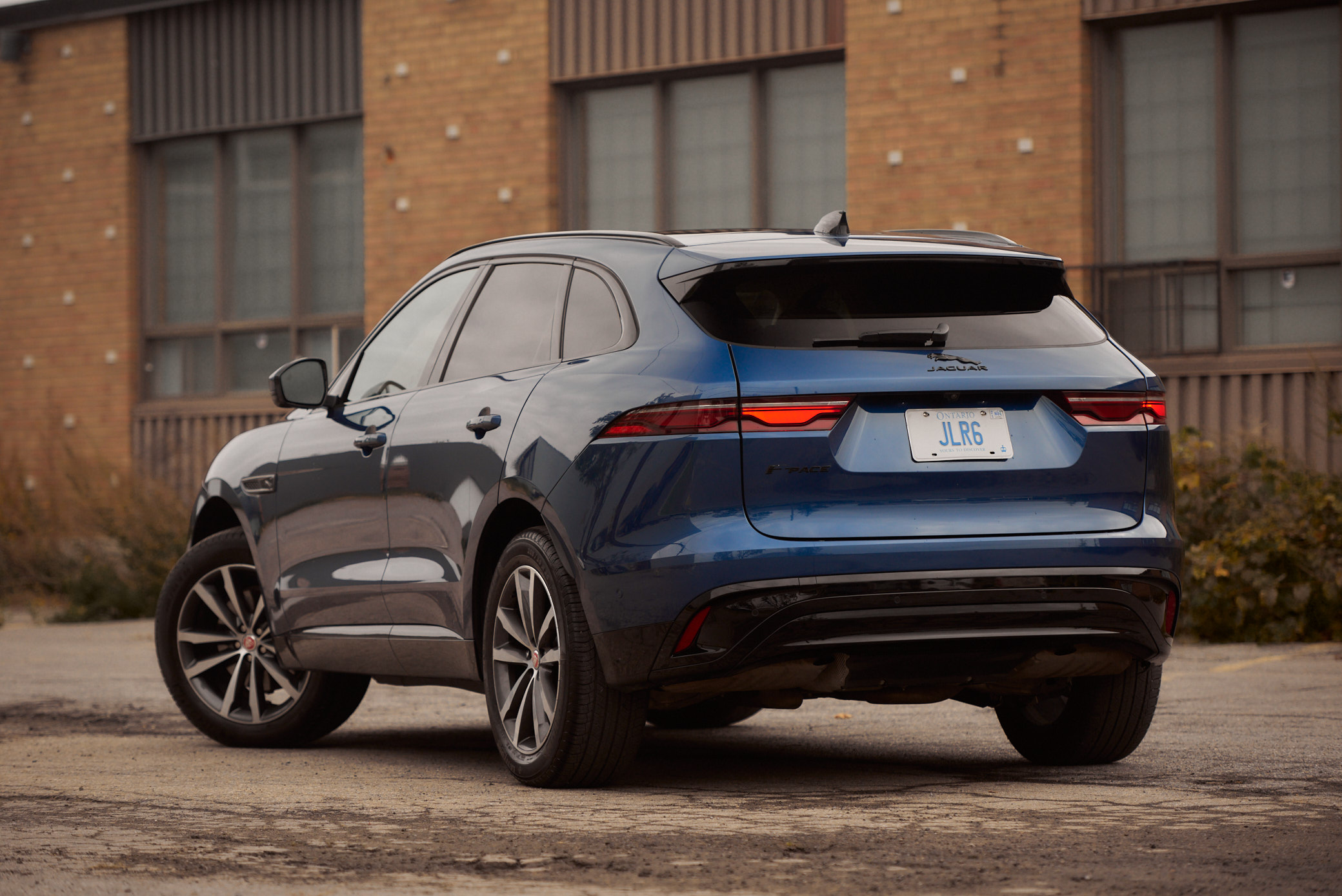 2022 Jaguar F-Pace Survives Due To Good Looks And Driver Engagement