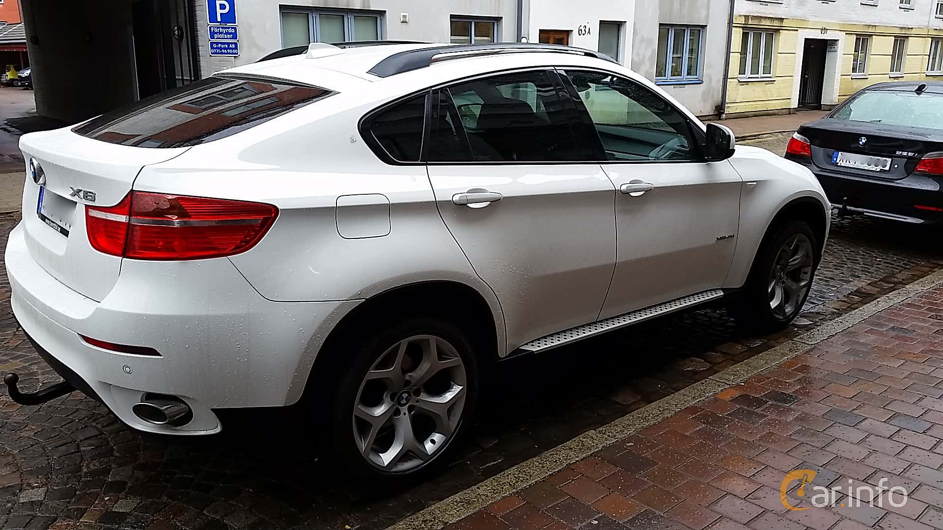 BMW X6 2011