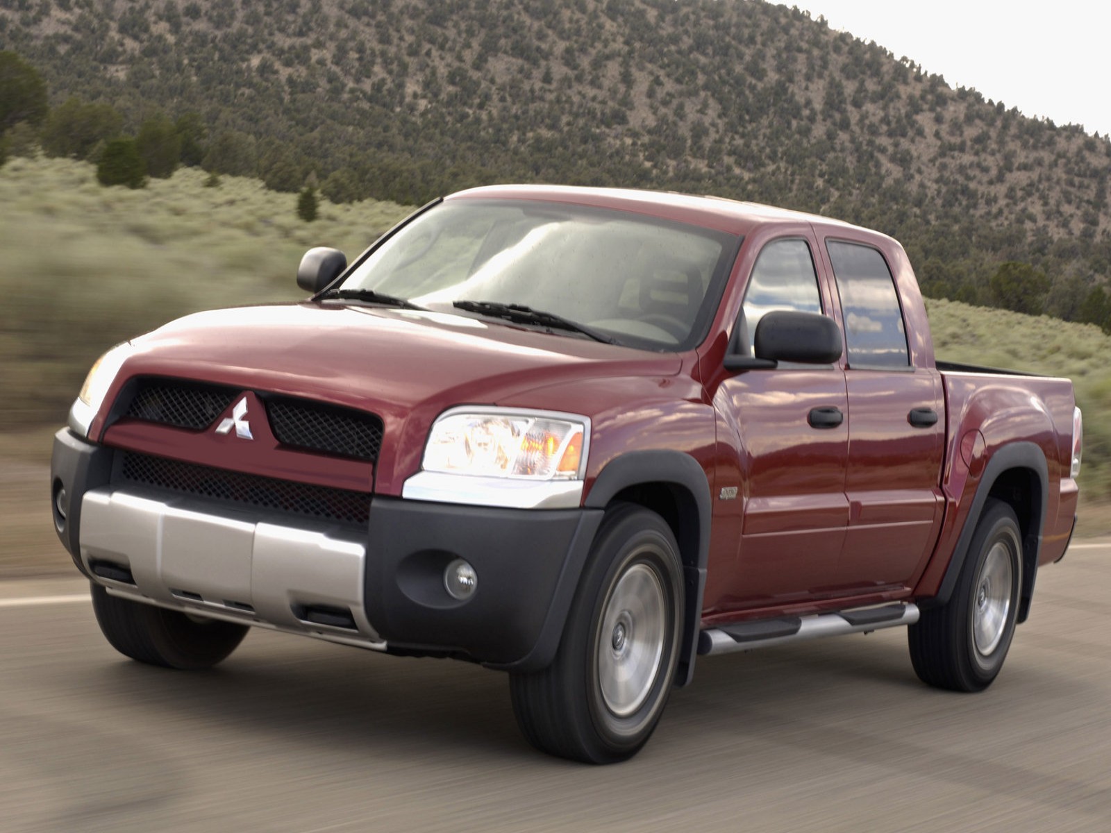 2007 Mitsubishi Raider - Information and photos - MOMENTcar