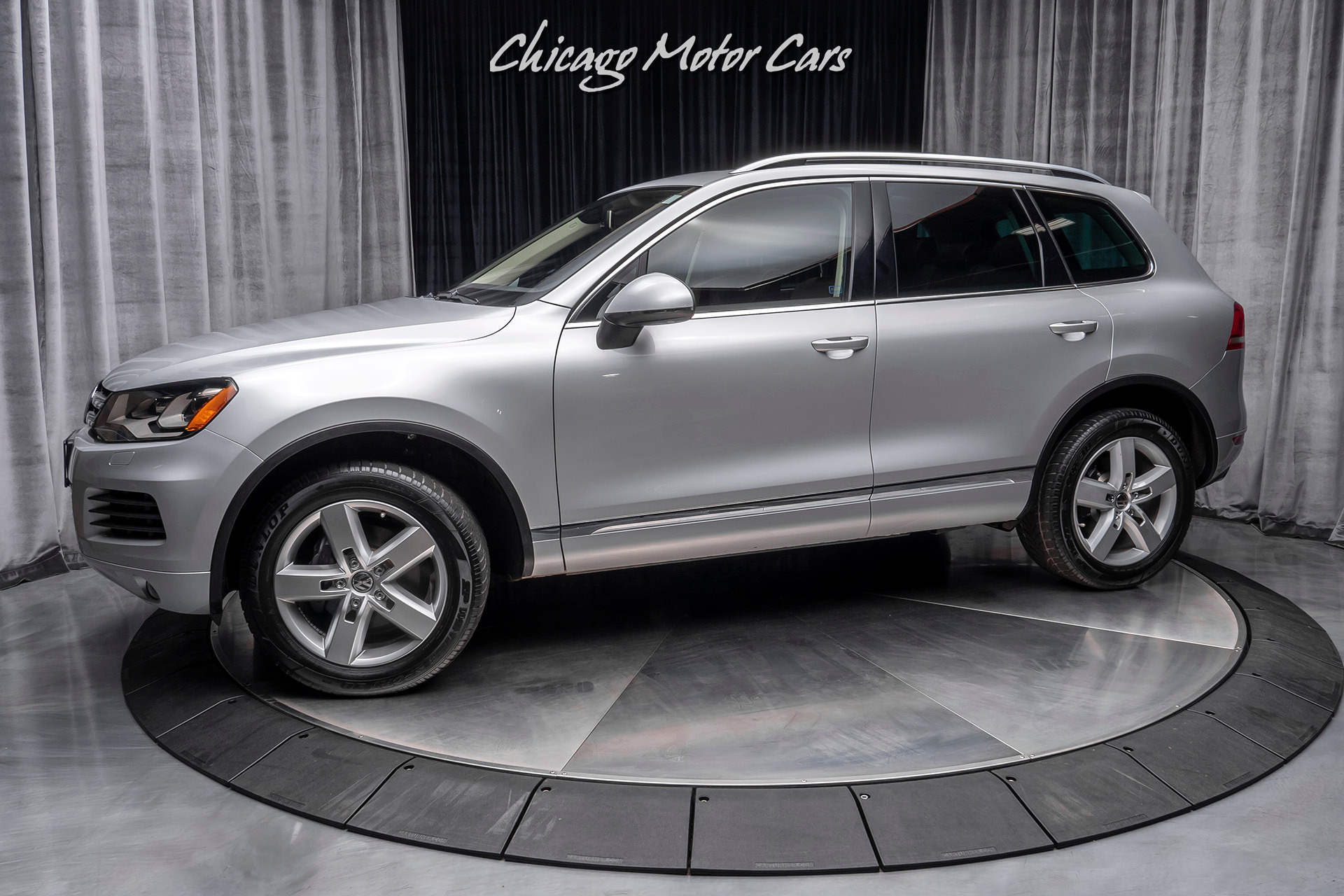 Used 2011 Volkswagen Touareg TDI Lux AWD For Sale (Special Pricing) |  Chicago Motor Cars Stock #16284