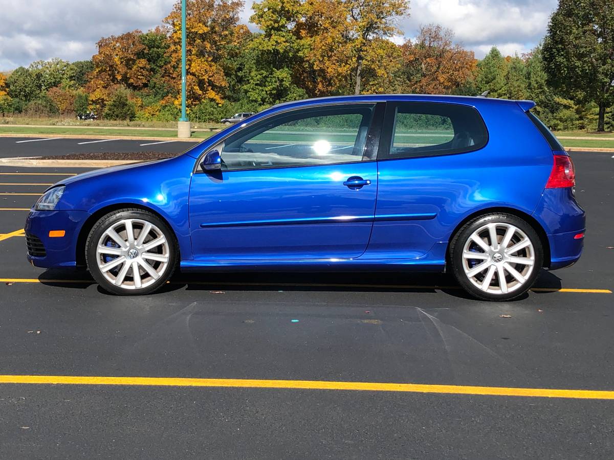 Clean and Collectable: 2008 Volkswagen Golf R32 - Klipnik