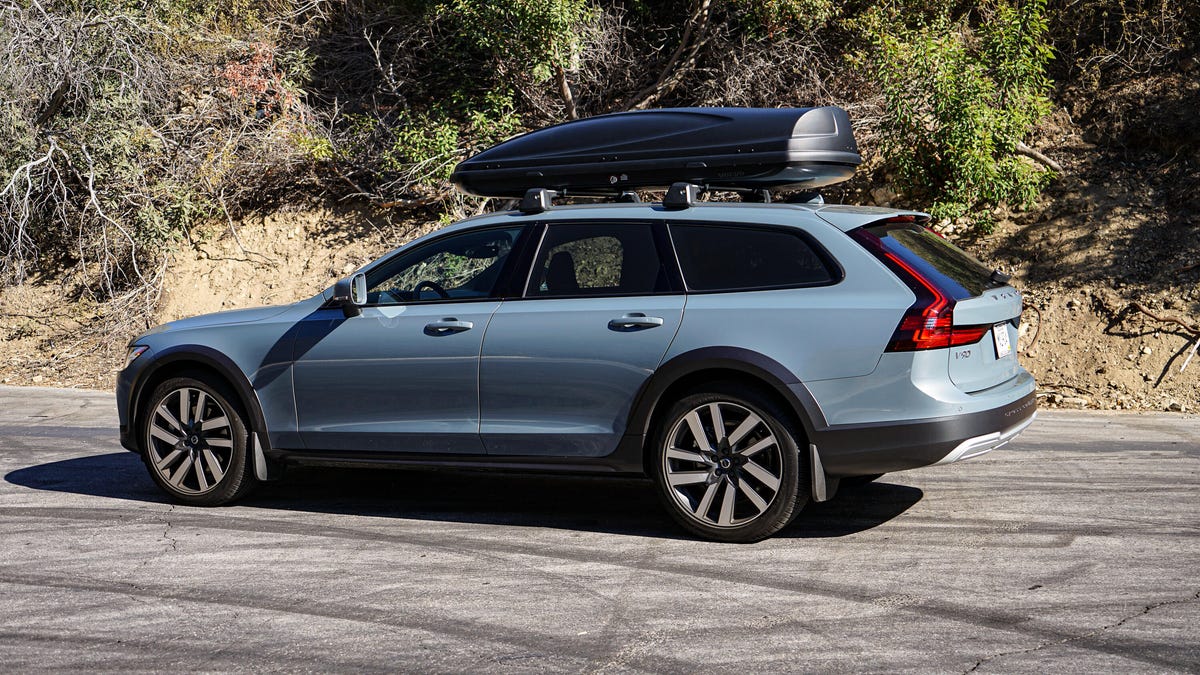 2021 Volvo V90 Cross Country review: Who needs an SUV? - CNET