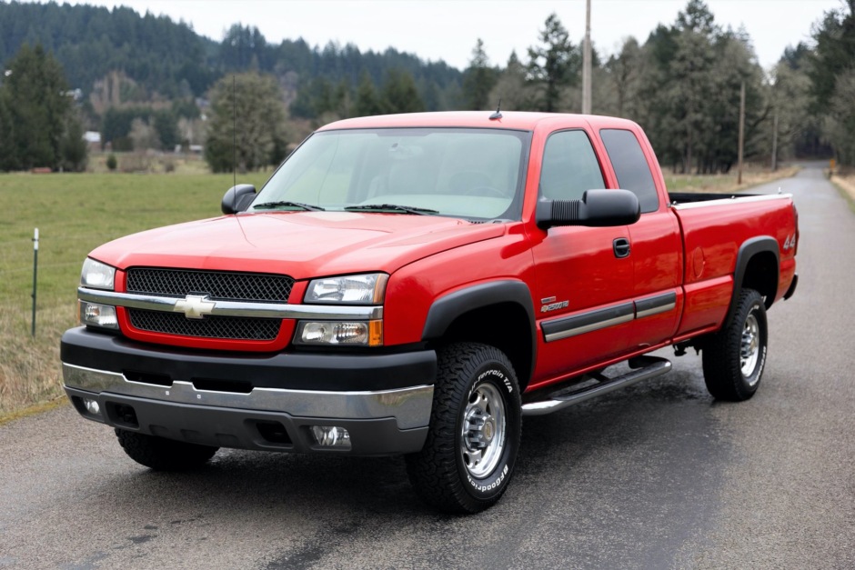 28k-Mile 2004 Chevrolet Silverado 2500HD Duramax 4x4 for sale on BaT  Auctions - closed on April 22, 2022 (Lot #71,349) | Bring a Trailer