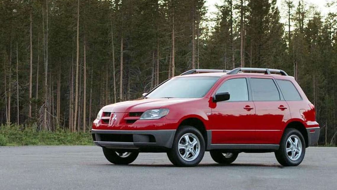 Mitsubishi Outlander 2004 Review | CarsGuide