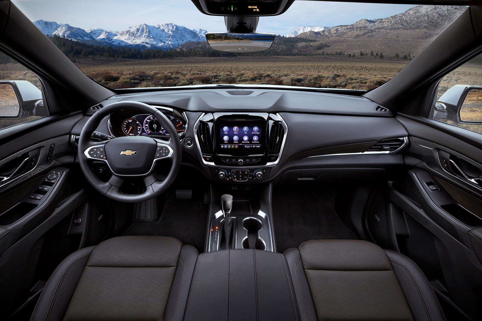 2023 Chevrolet Traverse Interior Photos | CarBuzz