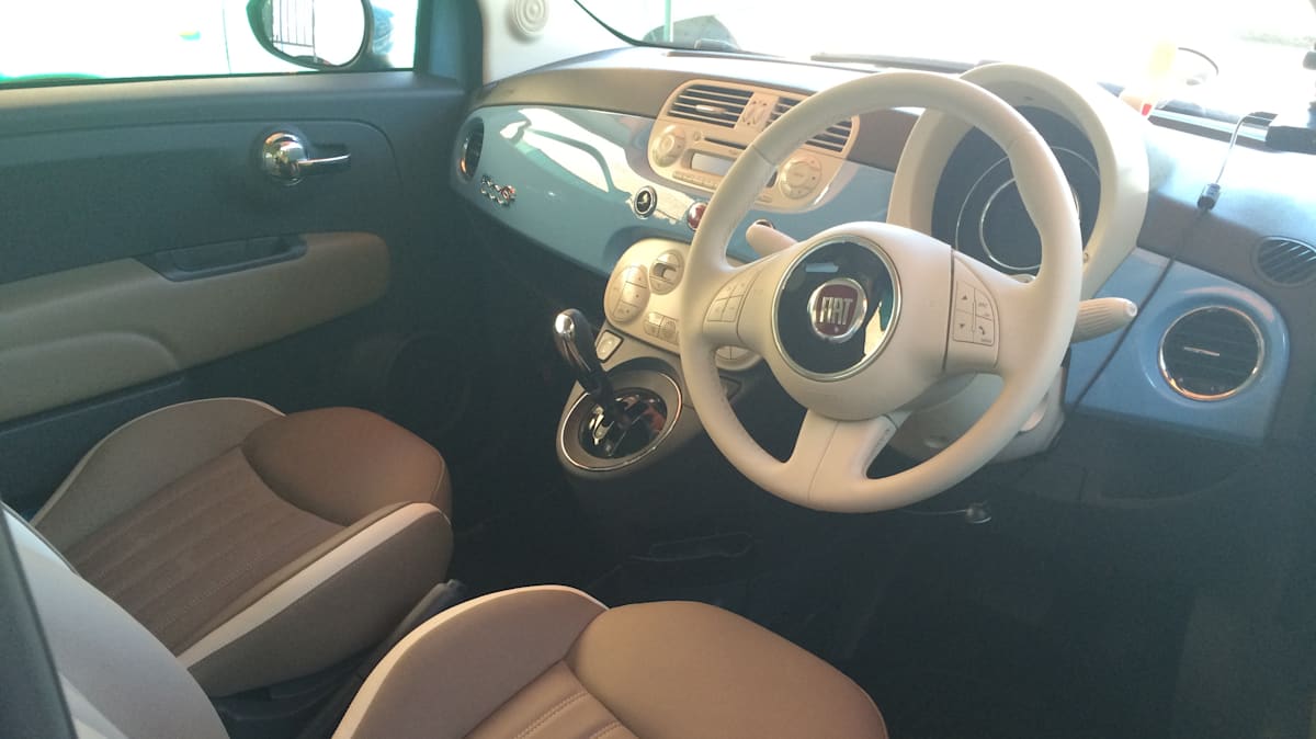 2014 Fiat 500 Lounge review - Drive