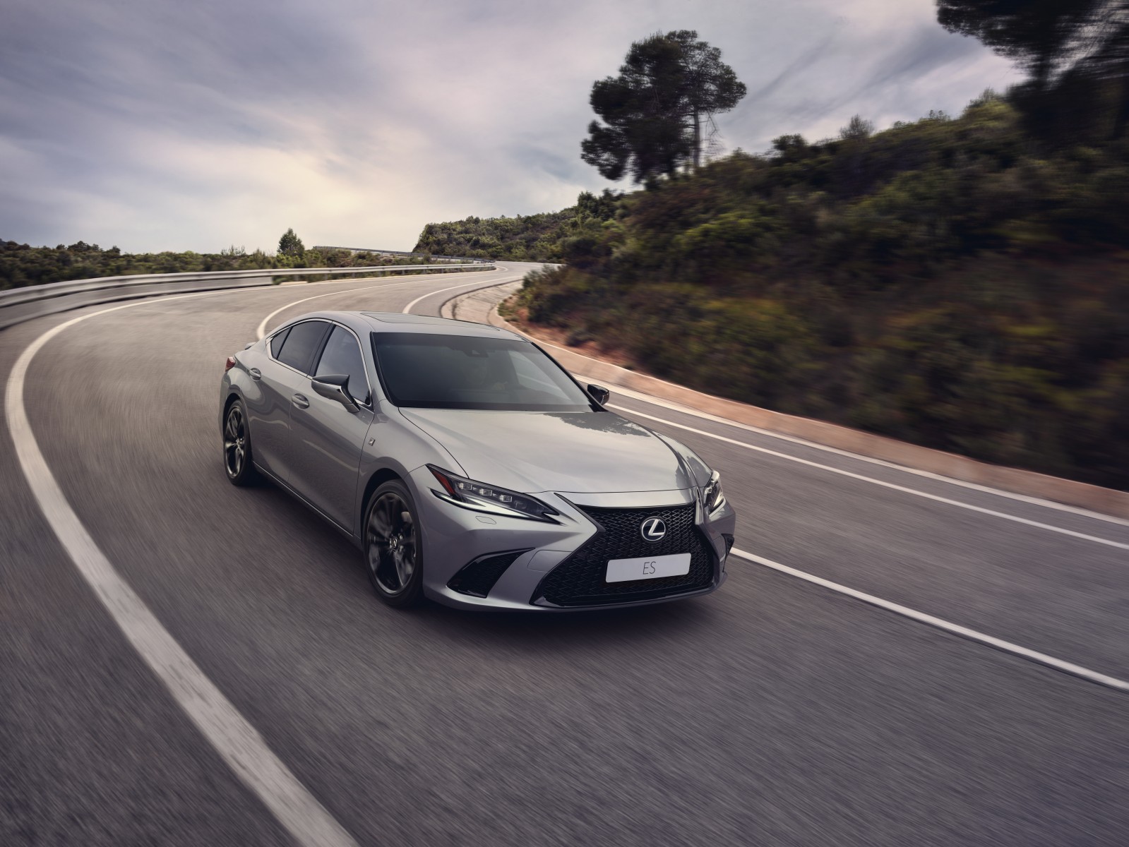 ENHANCEMENTS MADE TO LEXUS ES FOR MODEL YEAR 2023
