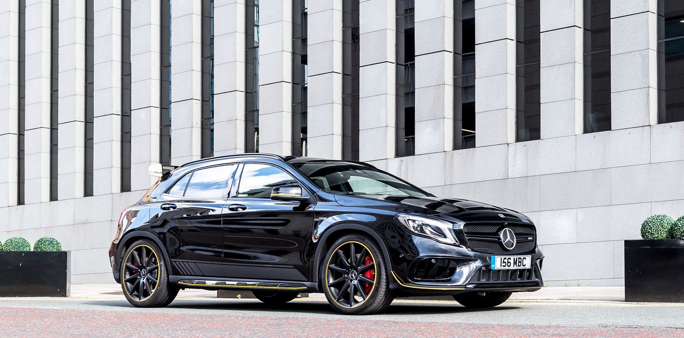 2018 Mercedes-AMG GLA 45 Yellow Night Edition Looks Like the Edition 1 -  autoevolution